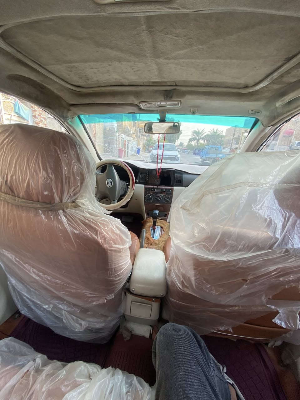 سلام عليكم بي وايديf3اوتو حادثه شجره واكعه على القماره ومعمره رقم مسيان صاحبه يريد تحويل كير محرك كهربائيات كفاله والبدي شوف العين كامره شاشه 
سعر 37وبيه مجال 
***********
