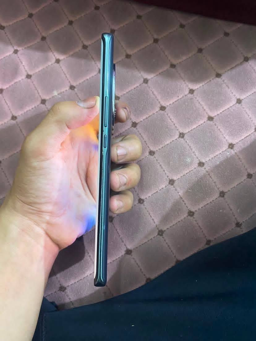سلام عليكم هونر اكس 9b 5G الجهاز كلش نضيف وما مفتوح جهاز بلادي ذاكره 256 كلشي بل جهاز شغال كامره مالته كلش حلوه يدعم الشحن السريع الجهاز للمراوس او للبيع  شعندك جهاز راسلني على الواتساب *********** متواجد فقط واتساب وفيس بوك العنوان ديالئ كنعان
