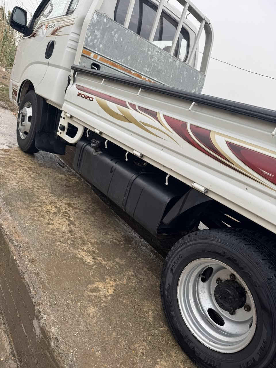 السلام عليكم
للبيع او المراوس بموديل احدث
فحل موديل ٢٠١٩ رقم بابل انكليزي بسمي 
سيارة جاهزه مابيها نقص محوره ١٤  تانكي ١٢٠
علما السياره بيها صبغ في التكم بدون دواخل 
وربع  من باب السائق بيها صبغ  سياره مال جناي على ايدي ومرزوقه خير من الله بالعافيه على الياخذها مكاني بابل السعر ١٣٠$ وبيها مجال للطيبين 
للاستفسار اتصل على الرقم ***********
