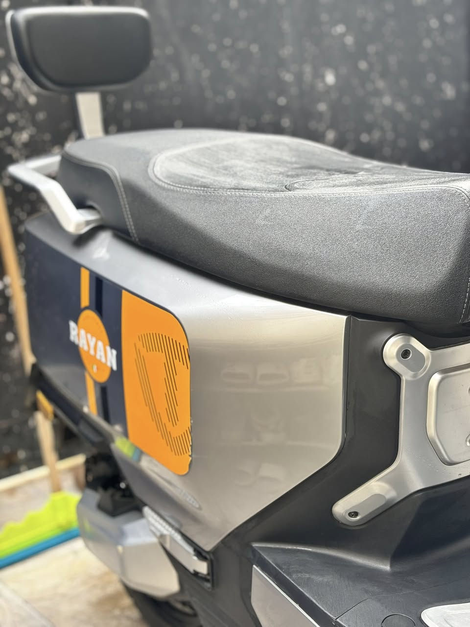 البيع ريان الوحش مكاني موصل
سعر ٨٠٠بي مجال حك جيه فقط
رقم ***********

***********
