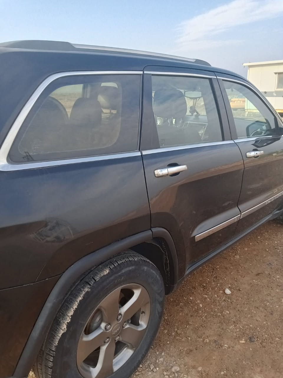 للبيع او المراوس
السلام عليكم جيب لاريدو  موديل 2011 لون اسود وراد امريكي رقم شمالي تحويل مباشر حادث جاملغ 
محرك 6 سلندر 
السعر 123 وبيه مجال للشراي
مكان السياره بغداد بسمايه
للاستفسار ***********
