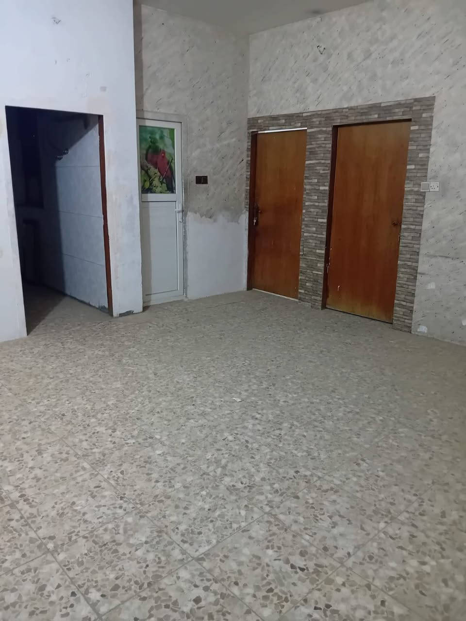 شقه للايجار طابق ثالث
شارع فلسطين حي المستنصريه مقابل جامع مله حويش

تحتوي غرفتين نوم وصاله مطلوب موضف
 
 مبلغ الايجار الشهري ٤٠٠ الف 

للاستفسار واتساب ***********
