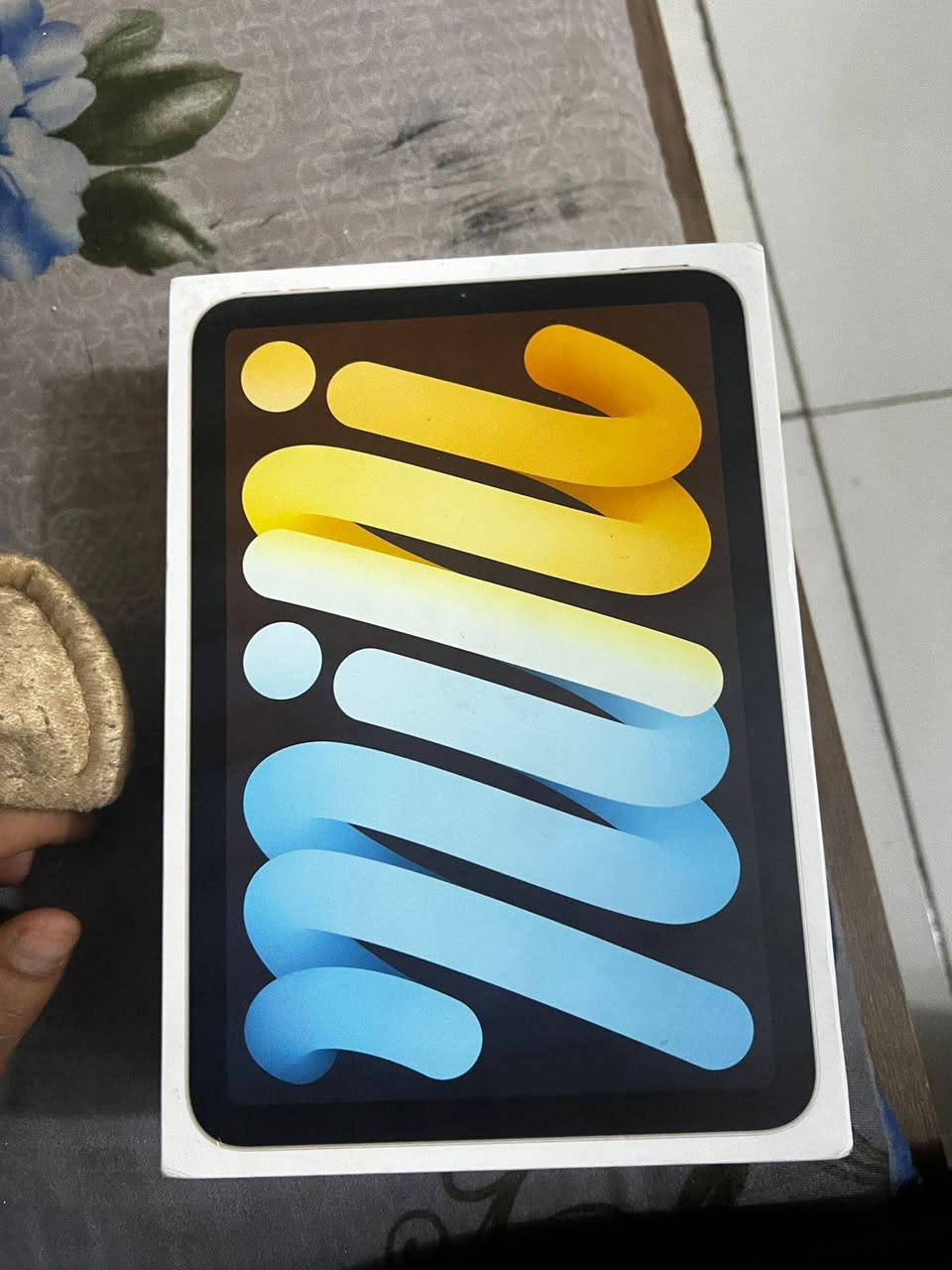 سلام عليكم ايباد مني 6 ذاكرته 64  السعر 335وبي مجال قليل 
وعندي ايباد m1 بطاريته 86 امبدل شاشه اصليه سعره 500 وبي مجال قليل بغداد مدينه الصدر
***********
