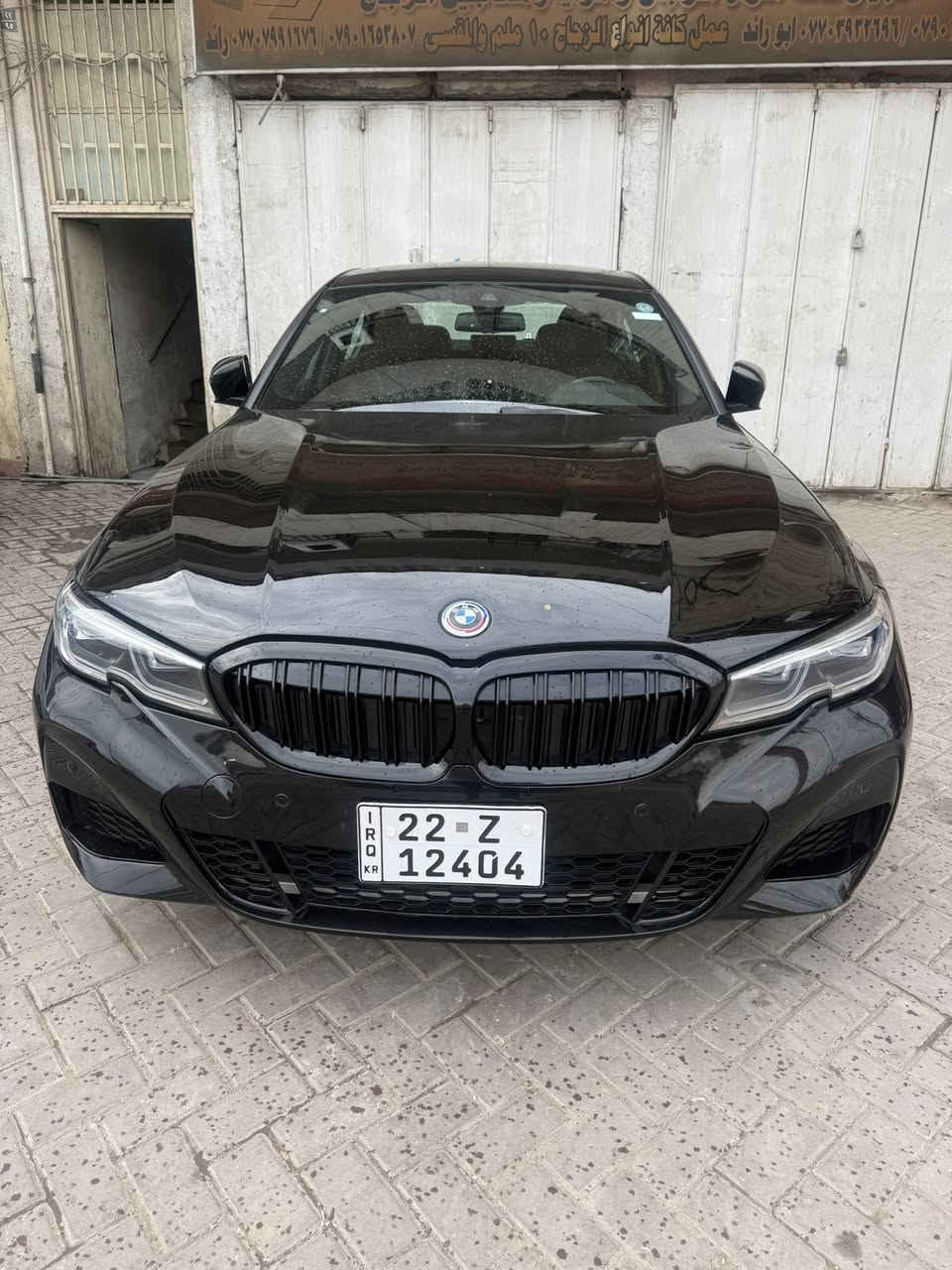 السلام عليكم للبيع بي ام موديل 2022 وارد امريكي حادث بنيد فقط ايرباك ستيرن بدون دواخل سياره جاهزه من كلشي ماشي 60 الف كيلو متر العنوان بغداد الوزيريه *********** حجم 330
