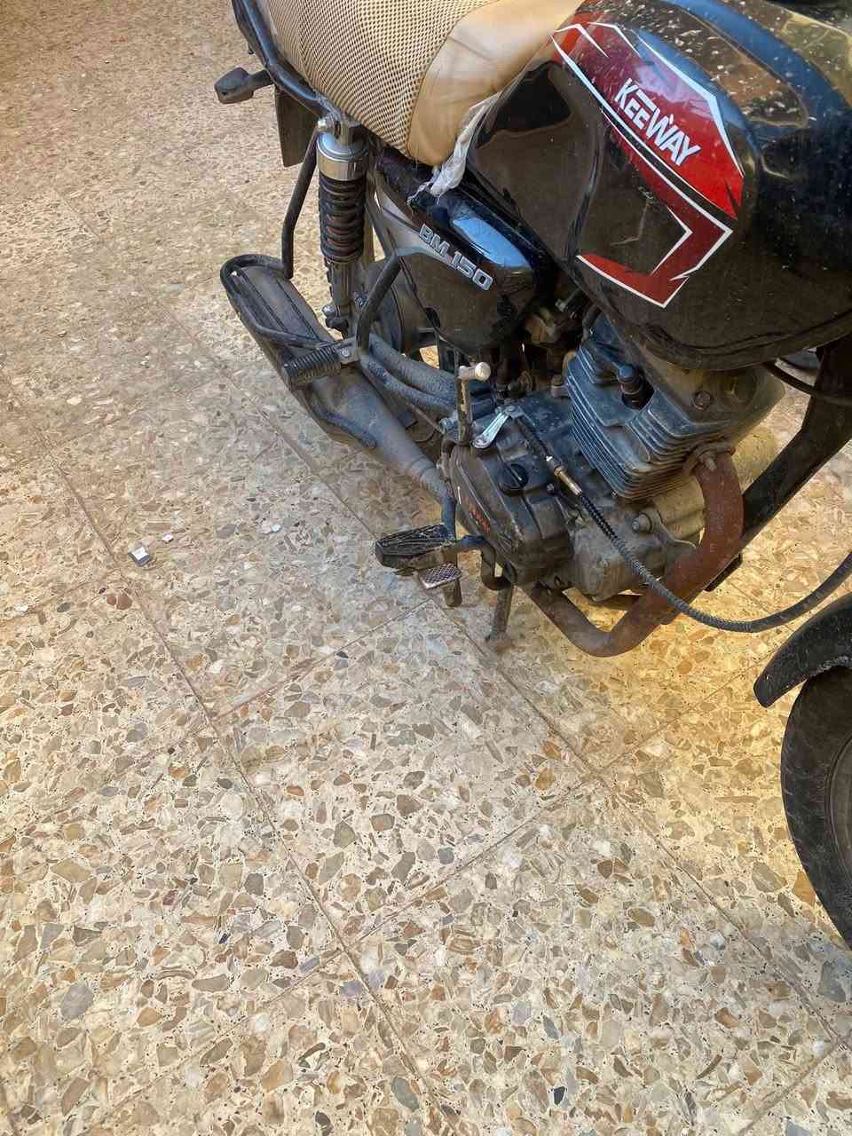 السلام عليكم دراجه البيع مكان شعله ٦٠٠وبيه مجال ***********
