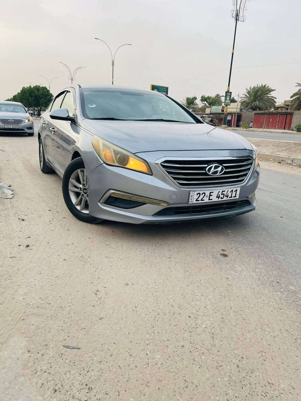 سوناتا ٢٠١٦
سنويا ٢٠٢٩ 
جاملغ أمامي يسار  مبدل
والخلفي بي لخه وراجع على بارد بدون دواخل ولامعجون
رشاحت صبغ جراد فقط تبخير يعني
تخم تاير 
باتري جديد 
سياره خير من الله 
بالنسبه للتحويل تريد وكاله تريد تحويل باسمك
110$ وبيها مجال
***********
