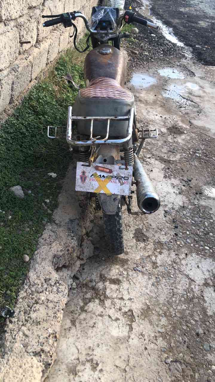 سلام عليكم يوجد موطور للبيع شرط معمر جديد محرك شغال السعر140وبي مجال قليل الخاص مفتوح


**إذا كنت صاحب هذا الإعلان وتريد حذفه لأي سبب، رجاءا أرسل رسالة إلى الدعم الفني**