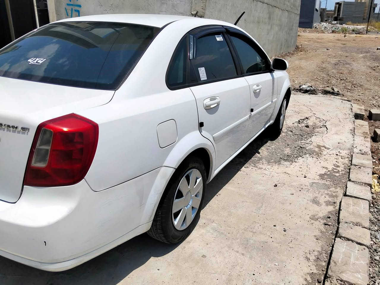 السلام عليكم 
بيع مستعجل وبسعر مناسب جدا 
اوبترا 2009، سنويه وهزه ورقم جديد 
تبريد ثلج،  
محرك وكير شرط 
طخم خلفي امامي جديد 
سعر 76$ 
***********
