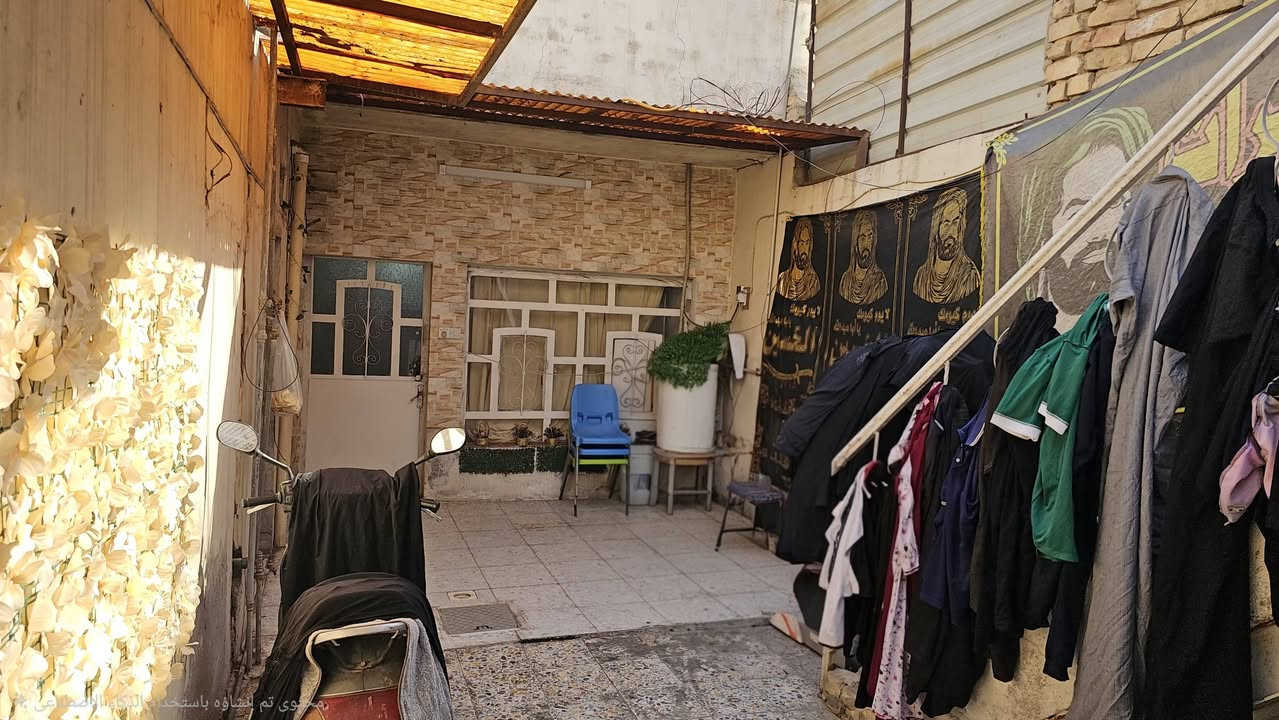 متوفر دار للبيع مساحة ١٢٦ متر بناء قديم مثل ماموضح بالصور قطاع ٣١ قريب على شارع خلف جامع سيد الرسل للاستفسار الاتصال او المراسلة على رقم ***********
