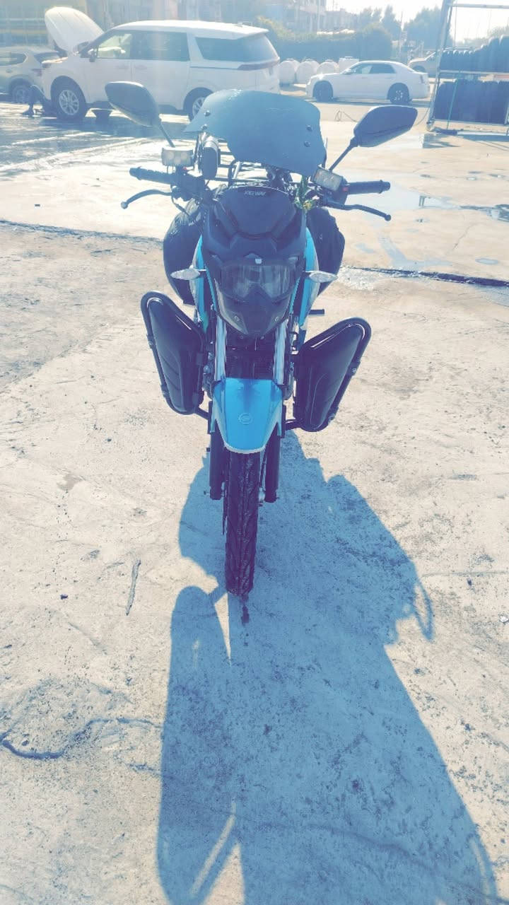 سلام عليكم دراجة للبيع نضيفة من كلشي لدراجة بسمي رقم أربيل انكليزي ثاني يوم أحول اريدهة ميلونين وستميه وبيهة مجال هاذة رقمي ***********
