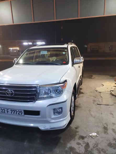 سلام عليكم لاندكروز جيهان 14 محرك 6 رقم أربيل دولي باسمي كفاله عامه  من الصبغ  والبارد  والتبديل سياره جديده  
السعر 42
 ماشيه 200حقيقي  

 ***********
