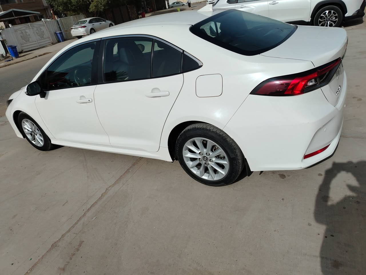 سلام عليكم
للبيع تويوتا كورلا هايبرد موديل 2023
 ياباني اصلي  حادثهة بنيد وجاملغ ايسر مبدل بدون دواخل نفس اللون 
مواصفات بصمة تشغيل ومري شفط تحكم ستيرن رادار امامي حساس خلفي 
السعر: 140$ وبيهة مجال 
العنوان:  بغداد العامرية 
اتصال:  ***********
