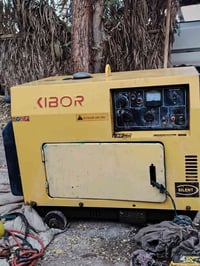 مولده للبيع كاتم مشروطه السعر 450 رقم الهاتف 07763016979