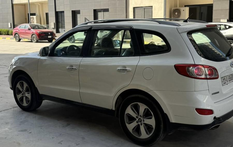 سنتافي ٢٠١١محرك ٢٤٠٠ بيها بنيد وجاملغ بدون لقد بس صبغ سياره فول ماشاء الله بس ستر ربك ماعيزها كلشي ثلاث قطع تبريد 
السعر ١٤٠ $
السكن الضلوعية


**إذا كنت صاحب هذا الإعلان وتريد حذفه لأي سبب، رجاءا أرسل رسالة إلى الدعم الفني**