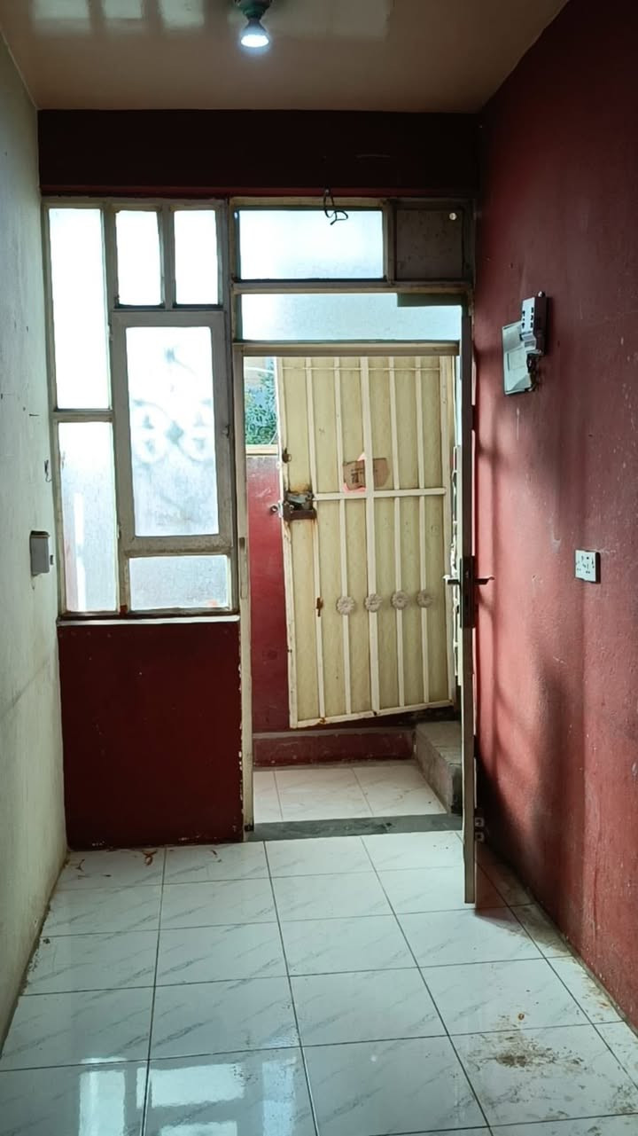 🏠شقه للايجار 🏠طابق اول /غرفتين /مطبخ /مجمع صحيات /الموقع :حله /مقابيل مستشفى التركي
السعر /250 قفل
للاستفسار مراجعه مكتب عقارات{#اضواءالمدينه}☎️***********
🌍عنوان المكتب /حله /بدايه شارع80 جهه كربلاء-مقابيل اسماك الشجيري
