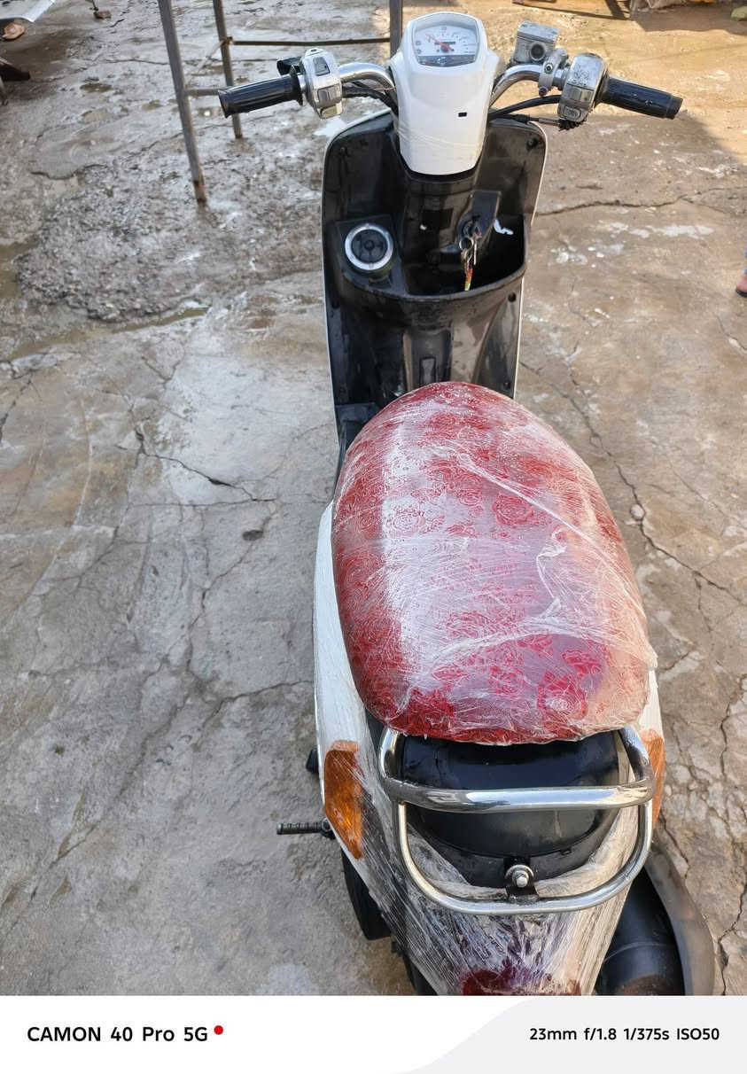 سلام عليكم للبيع  دراجه بوليس نضيفه مامفتوحه كله ابلاد سلف كابريتر ابلاد كفرات ابلاد ختم واحد موديل 2008 السعر750 وبيهه مجال


**إذا كنت صاحب هذا الإعلان وتريد حذفه لأي سبب، رجاءا أرسل رسالة إلى الدعم الفني**