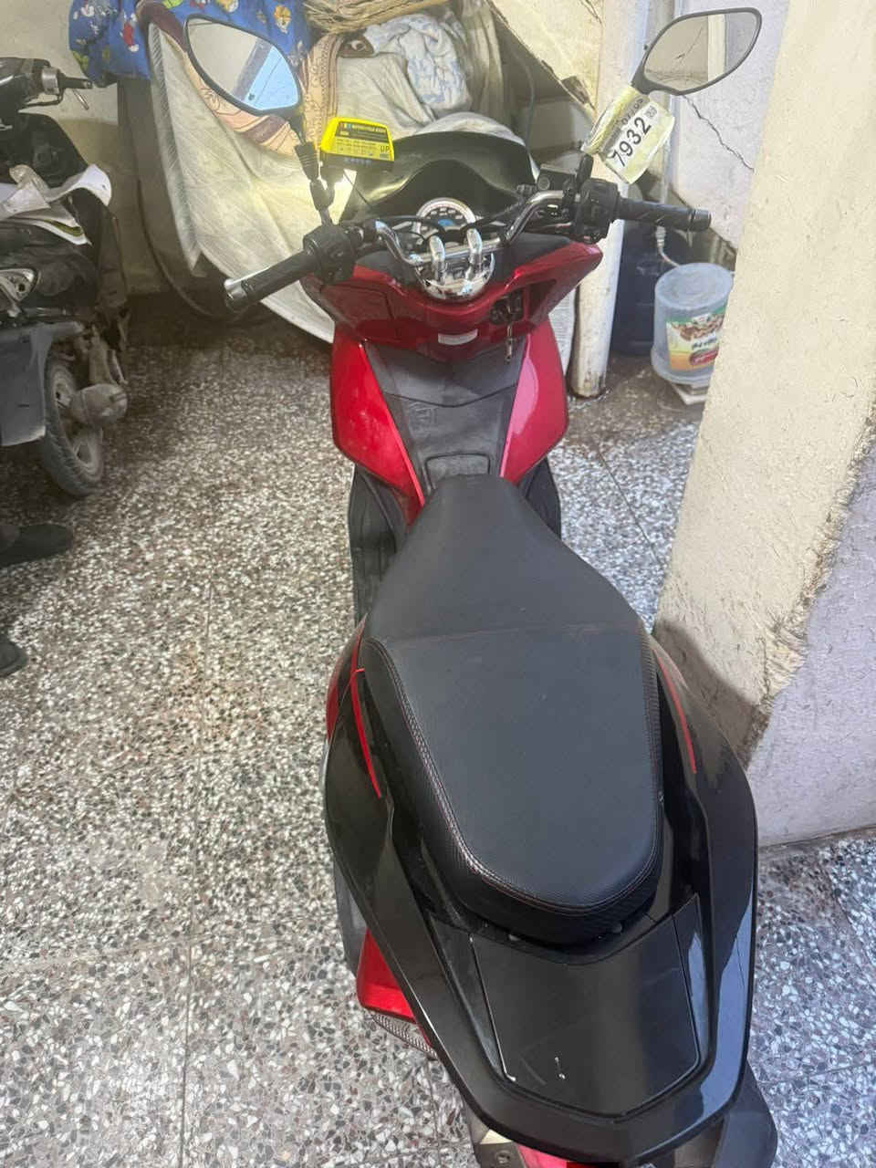 دراجه بي ساكس رمبه جيل ثاني ماشيه شي قليل كامل مواصفات السعر 19ورقه بيه مجال بسيط
***********و***********العنون الكرخ
