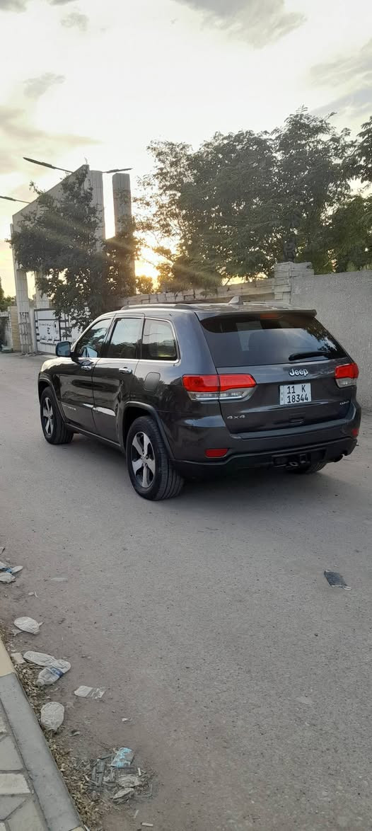 سلام عليكم جيب 2014 فول مواصفات المتدد محرك 6 سلندر رقمه بغداد مشروع وطني بسمي سياره جديده ومال بيت مراوس أو لبيع مكاني بغداد لسيديه وارد أمريكي بيه جملغ وبنيد باب كلير مراوس أو لبيع غير متواجد فيس خابرني ودلل *********** بغداد, العراق
