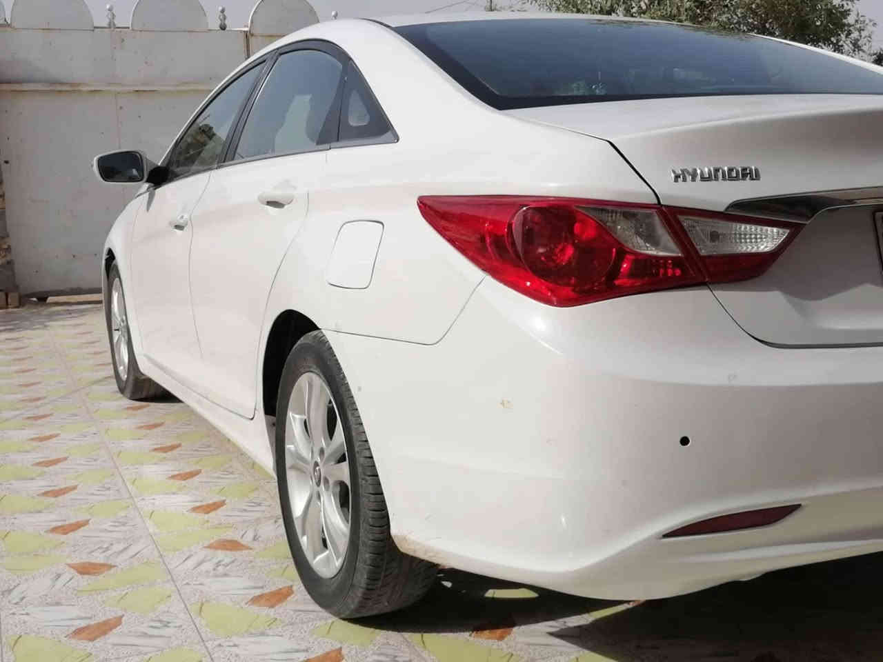 موديل 2013 خليجي 
رقــــــم ذي قار مشروع وطني 
محرك دوش 2400
محرك بلاد 
كير ومحرك وحداديه وتبريد وتدفئه وكهربائيات 
السياره جاهزه للاخر ماناقصها شي 
المواصفات 
تحكم استيرن جهتين
مري شفط
حساس خلفي
كشن سائق كهرباء
قطعتين تبريد
ويل كب كروم 
 شفتات 
وغير ذلك مواصفات الخليجي ..

(السياره بيها بنيد مبدل والجاملغ الخلفي بيه بارد وصبغ بدون دواخل )

السعر 122

العنوان الناصرية _قضاء الفجر 
للأستفسار ***********
