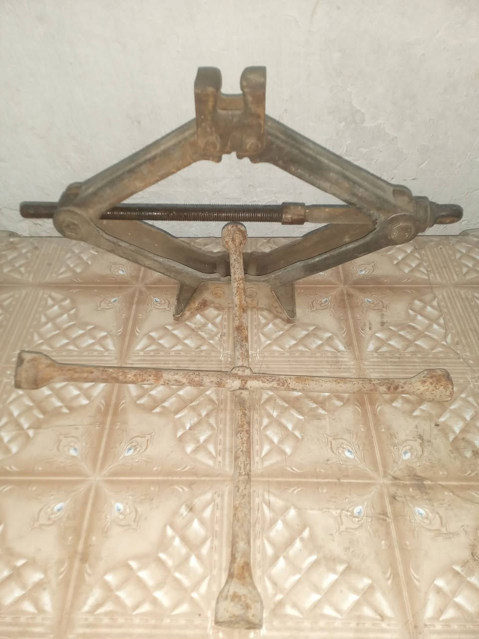 جك + ويل اسبانة للبيع السعر ٥٠٠٠ آلاف دينار العنوان
بغداد الخطيب قرب مركز الشرطة 
للاتصال واتساب *********** لا يوجد توصيل .
