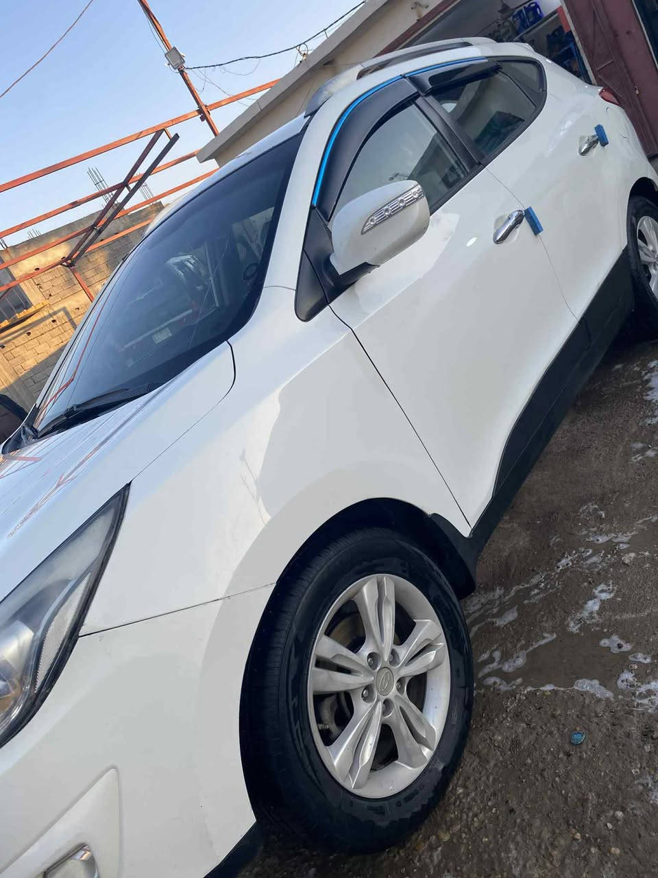 سلام عليكم توسان 2012شكل 15 صدر امامي خلفي مبدل بجيس تبريد تدفئة تخم تاير شاشه كامره اشاير بل مري دوشمة كشنات كاعية جنطة لايت زنون باتري داينمو صلنصة كله شركة  تبديل سياره متصرف ربع عليها رقم بغداد الدولي بيها ربع جاملغ وربع باب صبغ خلفي استفسار اكثر وشراي اتصل *********** /***********
