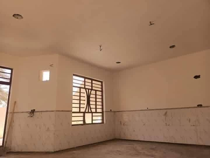 لبخ جص . بورك . سمنت
لط داخل وخارج . . لبخ واجهات
درجة اولى نشتغل مقطوعه وعالمتر  وع يوميه  هذا رقمي‏‪***********‬‏
