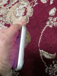 ايفون 11  شرق أوسط ماستر  الذاكرة 128  الجهاز وتر بروف ما مفتوح  البطا...