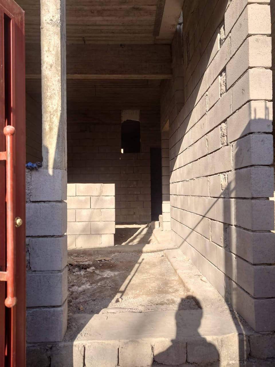 ⚜️عروض ,العصر الذهبي العقار والمقاولات
_____________________________
هيكل للبيع في حي المشراق قرب ثانوية ابن سينا الاهلية طابقين الطابق الارضي 1 غرفة نوم واستقبال ومطبخ وصحيات والطابق الثاني 3 غرف نوم وهول وصحيات.

📌التفاصيل

♦️مساحة 95 متر

♦️واجهة 7م

___________________________________________________
للاستفسار / مراجعة مكتب العصر الذهبي لتجارة العقارات والمقاولات أو الاتصال على الارقام التالية ⬇️

📱***********

📱***********

📱***********
____________________________________________________
🛑علما أن مكتبنا يحتوي على (👷مهندس استشاري للبناء والمقاولات/⚖️محامي مختص في ترويج وتعقيب المعاملات) لاتمام اعمالكم علي يد المختصين بها . 
____________________________________________________
⚜️موقع المكتب حي النور قرب اسواق عبد الحكيم.
