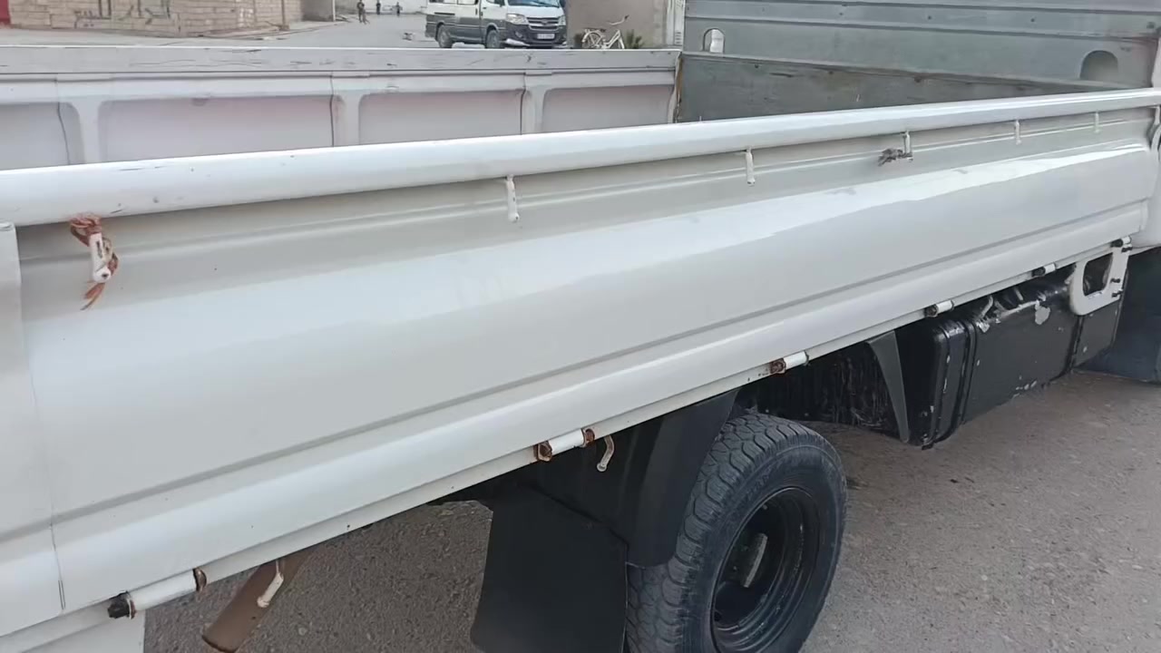 سياره مديل 14 رقم ميسان نكليزي بسمي سياره سياره جاهزه مكفوله بس هلالات معمرات محرك الفين وسبعميه وكير واكسن وصدر وكهربايات كله جديد مكان بغداد الحسينيه المعامل رقم 📱 *********** اني مكلف بل نشر سياره مال جناي
