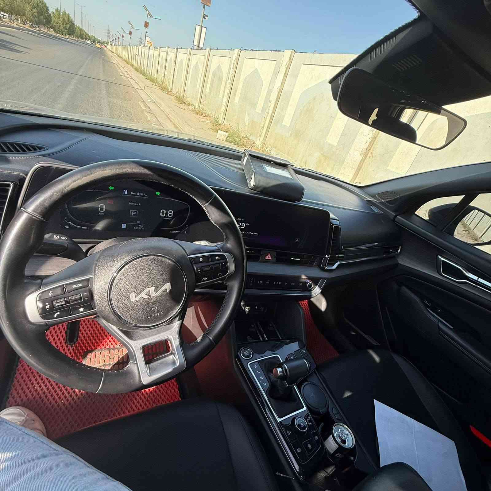 سلام عليكم للبيع فقط متوازي على بيعتها سبورتج 2023
فول مواصفات 
ماشية 53000
حادثها فقط جاملغ امامي ايمن
مكاني نجف للاستفسار ***********
