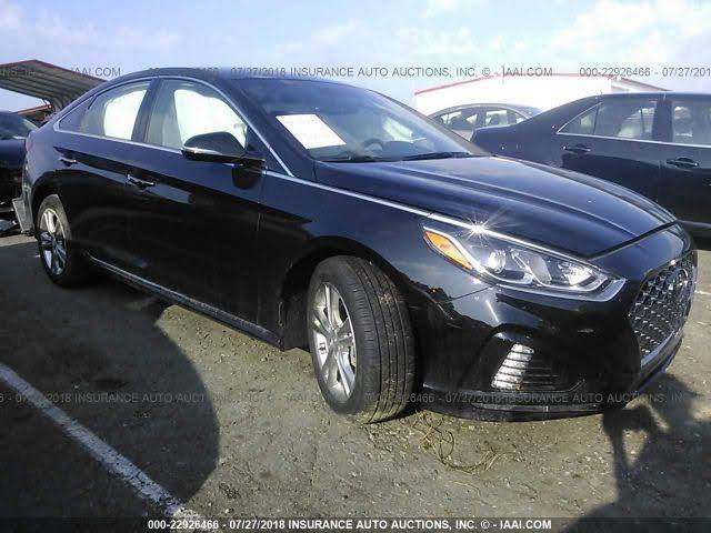 سوناتا 2018 للبيع
موديل 2018 وارد امريكي
كامرة خلفية
سقف بانوراما
كشنات تحكم كهربائي 
سبورت
فول مواصفات
شاشة ابل كار بلاي واندرويد اوتو
محرك 2400
حادثها جاملغ امامي فقط
ماشيه 60 الف ميل
السعر 142 ورقة وبيها مجال 

رقم التواصل ***********
مكاني بغداد حي تونس
