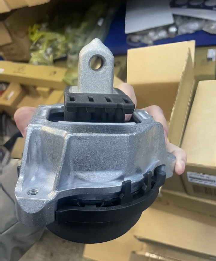 #Опорадвигателя #BMW
BMW #EngineMount For #M340i #Z4 #G20 #G22 G2 #B58 
#OE22116860465  
22 11 6 860 465
#OE22116860466
22 11 6 860 466
ВMW 4 G22/G23 G23


**إذا كنت صاحب هذا الإعلان وتريد حذفه لأي سبب، رجاءا أرسل رسالة إلى الدعم الفني**