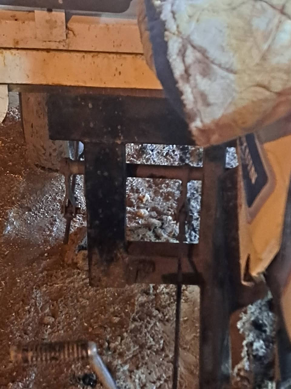 السلام عليكم شباب  ستوته 16 اوراق جاهزه مكينته نضافته 75بل ميه تخم تواير اكسن عرموطه  ستوته خير من الله صطر جديد   بس بيه  اخياس بل اذان الي جوه البريك  موو عيب شرعي  راح انزلككم الصوره حديده تنكص وتترتب بس انه من نوع المرتب ابيع تفليش ههههه العنوان شطره اليريده يخابرني 1300  قفله 1250  بعد مبيه مجال لا تخابر وتعب روحك

  رقمي ***********
