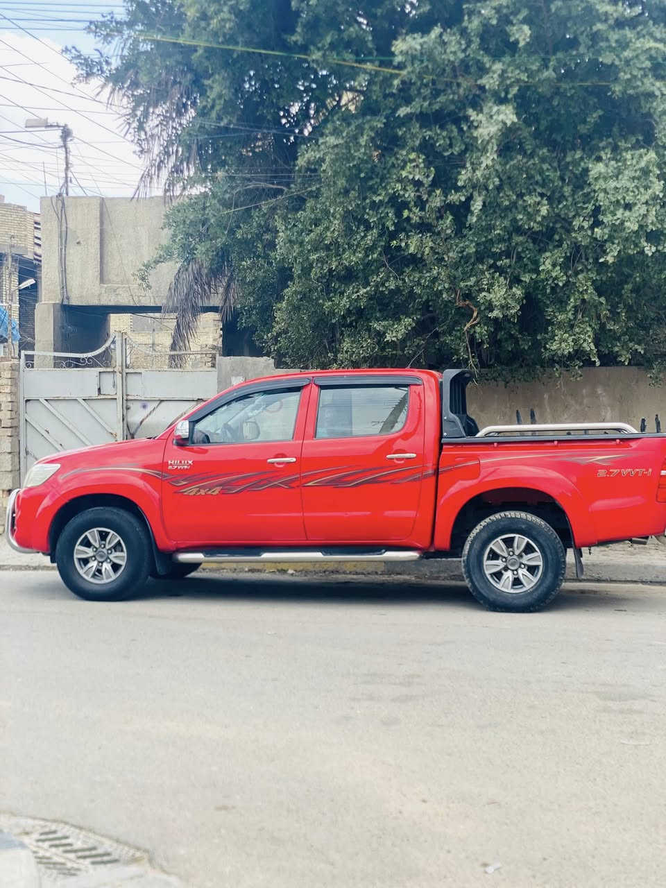 سلام عليكم تيوتا للبيع موديل 2013رقم واسط فورويل كويتي ام البطل مكفوله كفاله عامه ماشيه 169حقيقي  سنويه لل30بسمي رقم جديد كير محرك شاصي  كهربائيات تدفئه تبريد كله مكفول سنورها موجود اليريده يراسلني خاص عنوان بغداد ترهم مراوس بيكم اقل موديل مكلف بالنشر ***********
