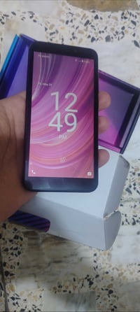 تليفون امزون كوبي شغال كامل ملاحقاته سعر ٢٥ الف وتساب 07719418584