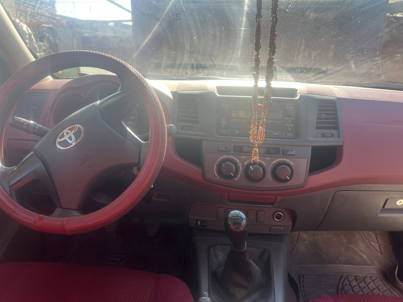 توێتا مەرزیە ٢٠١٣ نمونەی جوانی و خاوێنی ١١٢هەزاری حەقیقی ڕۆیشتوە بەشەرتی کۆپیتەر نیوو لابۆدی لای سەکن بۆیاخە من بەکامل ئەی فرۆشم باقی توندوو تۆڵیوو گێڕوومەکینە بەشەرت بێ کرانەوە سەنەوی تا2028 نوێیە بەناوی خۆمانە بۆزانینی نرخ ***********
