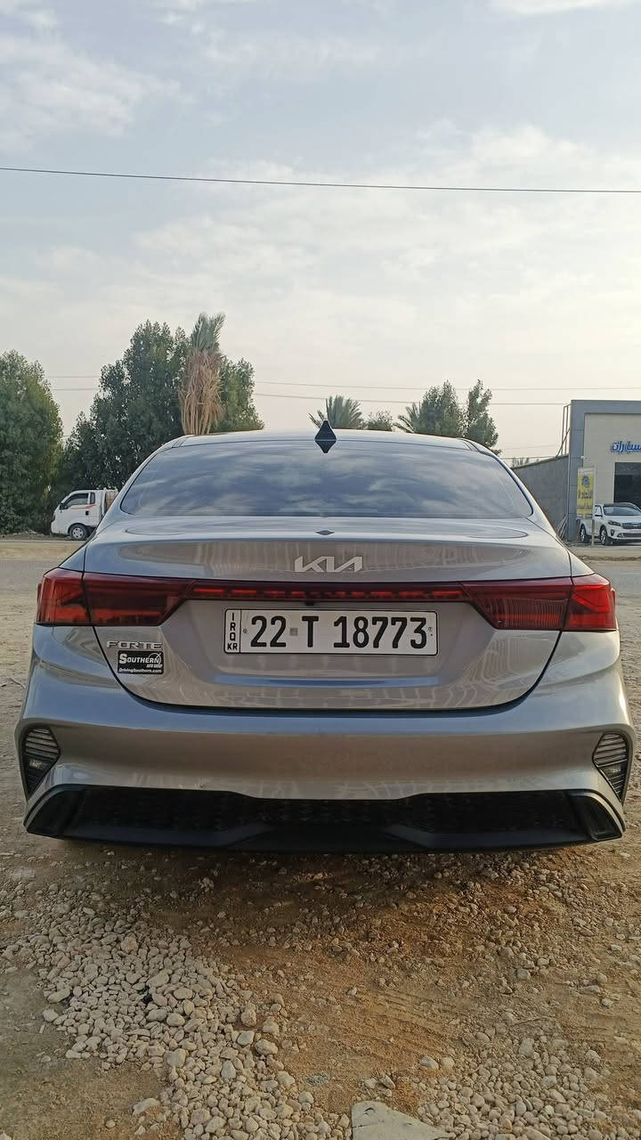 السلام عليكم
كيا فورتي 2023امريكي
حادثهه دعاميه وبيه 3قطع كلير صبغ فقط
لون سمنتي رقم اربيل
سياره ماشيه 29الف حقيقي 
المكان بابل الشوملي قرب السيطره معرض سيد حسام الشرفي 
الاستفسار 
‏‪***********‬‏
