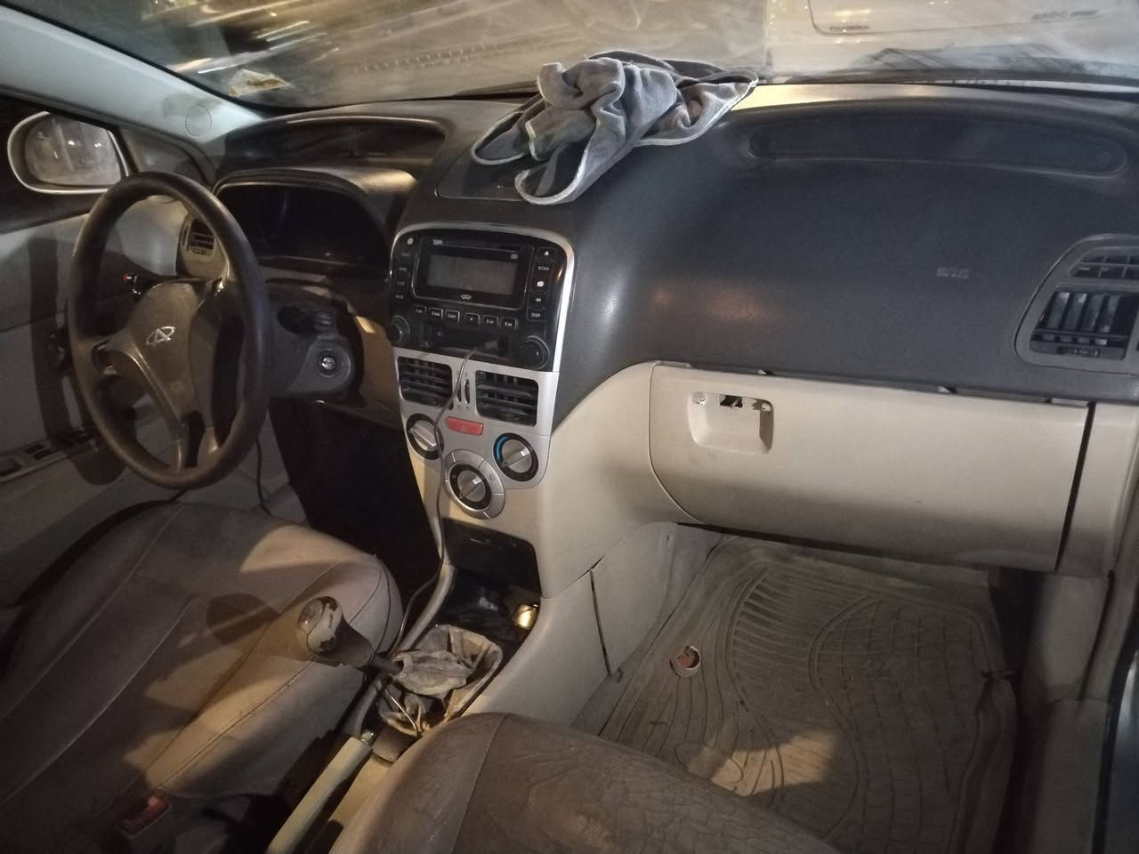 سلام عليكم شيري تبريد شغال حداديه اماميه خلفيه جدد داخله جديده  مكينته بيه براص قليل بس من تكبسله مديل ١١ ( ***********)
