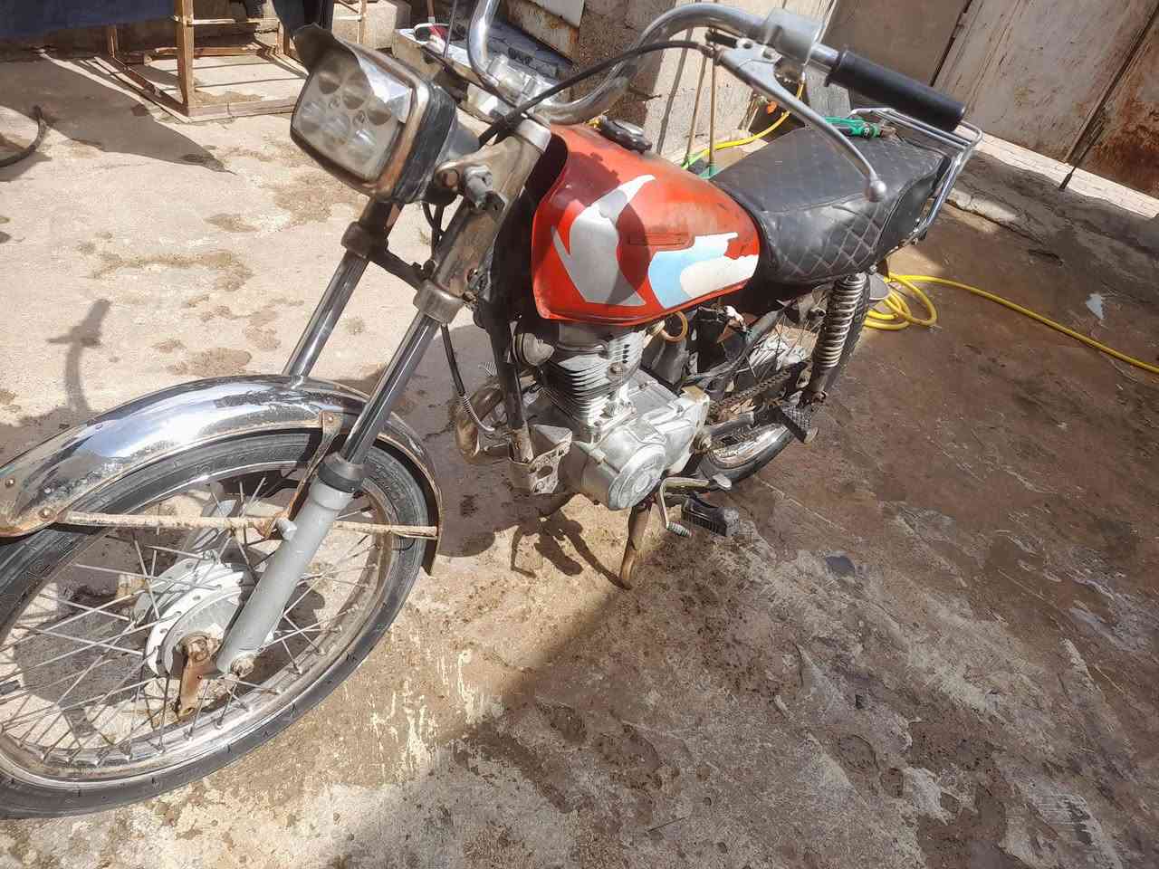 دراجه البيع بدون وراق
سعر  ٣٥٠ 
بل قادسيه  @
***********
