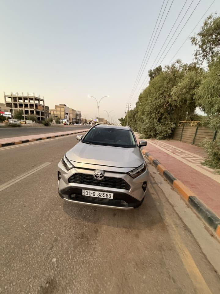 راف فور هايبر 2022
سيارة فول مواصفات فئة xle
نقطة عمياء 
رادار
بصمة
فتحة
تبريد قطعتين
تحكم ستيرن
3 أنظمة قياده ايكو نورمال سبورت
سيارة نضيفة بمعنى الكلمة
سويتله قبل فترة حداديه 
گصيته من امريكا على ايدي 
حادثه كلش مرتب حافه جاملغ وبنيد بدون ايرباك بدون دواخل وبيه pdr خلف باب السائق كلش صغير 
ماشية 75 الف كيلوا متر

رقم صاحب سيارة ***********

🟩
