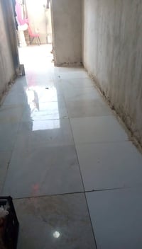بيت حواسم للبيع با6000 بحي المجتبئ بصف الاعدادية رقم 07802846193