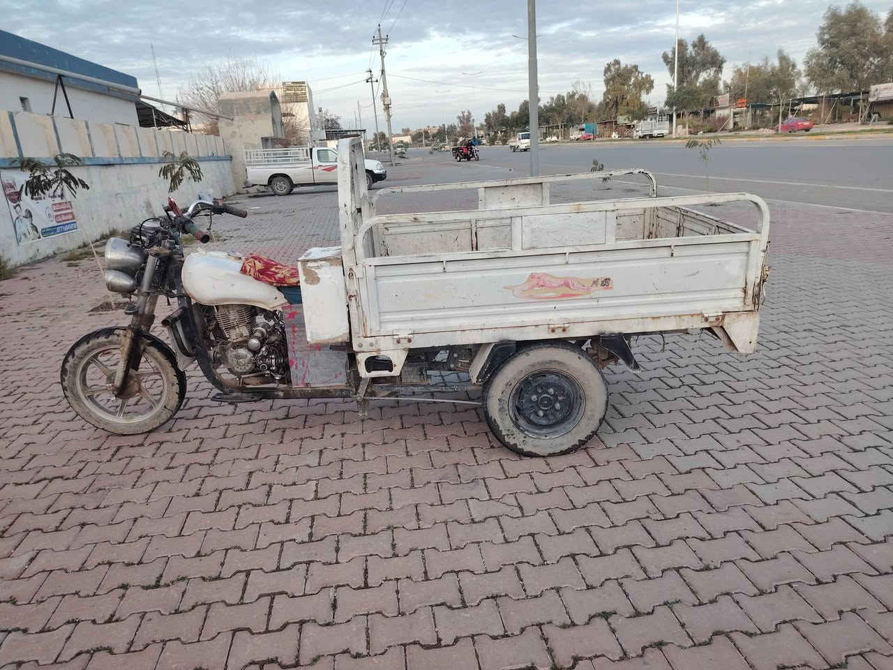 سلام وعليكم ستوته للبيع موديل 16 شغاله مابيهه عيب سعره 750 بيهه مجال مكاني كركوك بل 55 مقابيل وميز ***********
