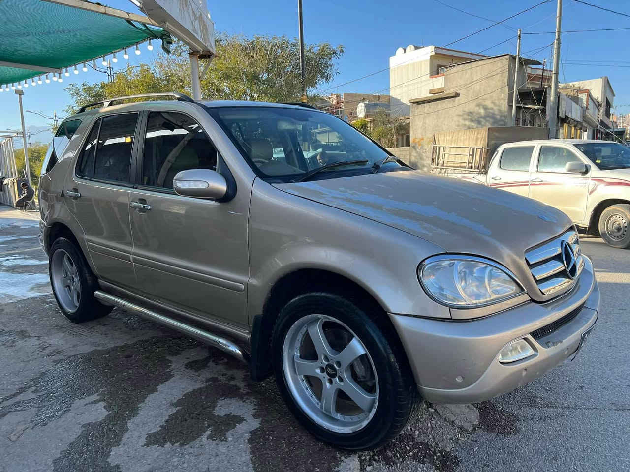 مەكینە بەطە ٣٠٠٠
مۆدێل٢٠٠٢   ١  cdi ML 270
سوكان عكسه به شه رتى كيرو مه كينه 
مه نفيستو به شرت
***********
*********** دار بنديهكان, السليمانية
