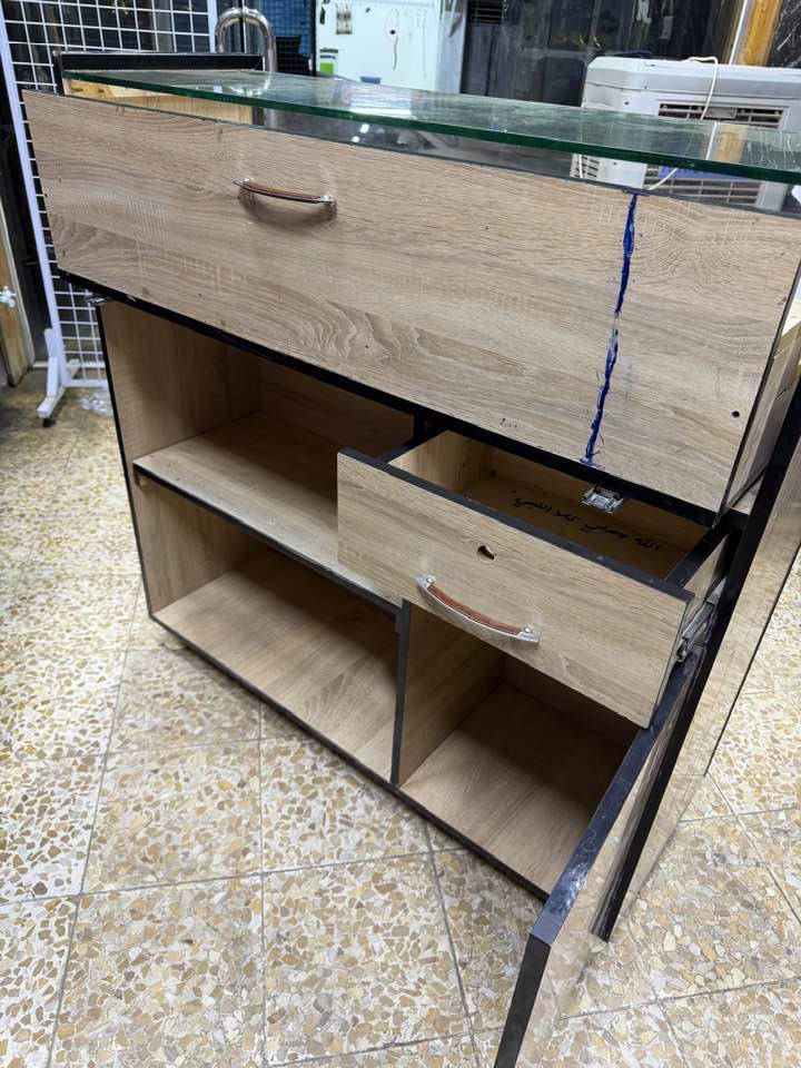 ميز للبيع فصال تركي ثقيل نوعيه درجه أولى فول نضافه السعر 125 عنواني موصل إصلاح الزراعي شارع الوسطي الشراي يتصل ويدلل *********** وتساب
