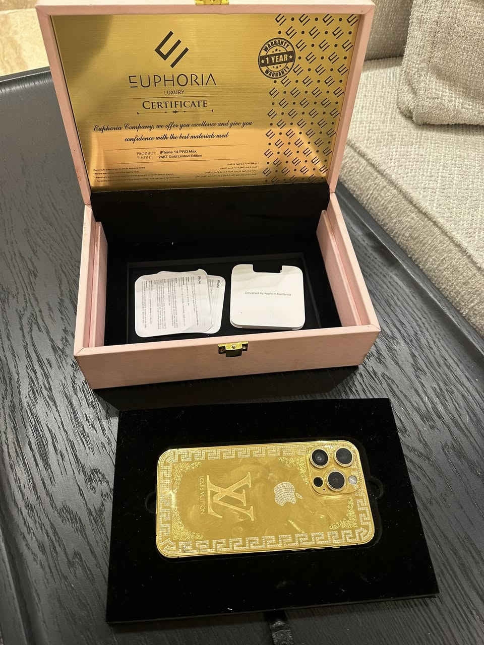 السلام عليكم آيفون 14 برو ماكس نسخة خاصة مطلي ذهب عيار 24Kt البطارية 86 الذاكرة 256 الجهاز بي خط بالشاشة موضح بالصورة ممأثر علمس للبيع السعر 750 الف مكاني بغداد جادرية يرهم مراوس بلي 5


**إذا كنت صاحب هذا الإعلان وتريد حذفه لأي سبب، رجاءا أرسل رسالة إلى الدعم الفني**