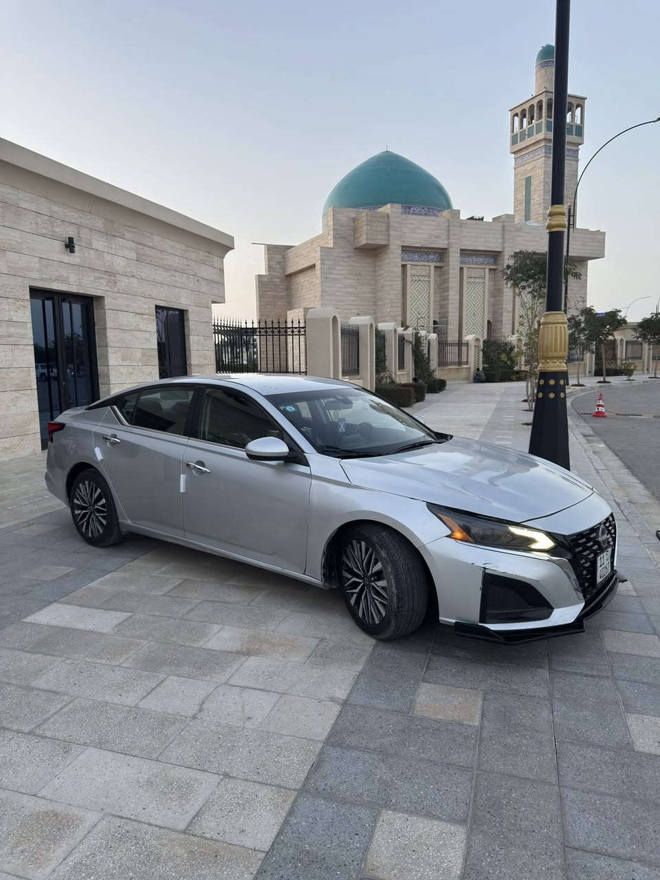 سلام عليكم
للبيع نيسان التيما SV
موديل 2023
رقم بغداد معوقين
موصفات SR 
بصمه 
تشغيل عن بعد 
بصمة أبواب وصندوق 
شاشه جبير 
كامره خلفي
رادار امامي 
رادار خلفي 
رادار جانبي 
حساس خلفيه 
تحكم استيرن 
لد امامي نهاري 
ويل كروم حجم 19

حادث / جاملغ وبونيد 
سعر / 143$ ورقه وبيه مجال 
مكان سياره كربلاء حي المعلمين
***********
