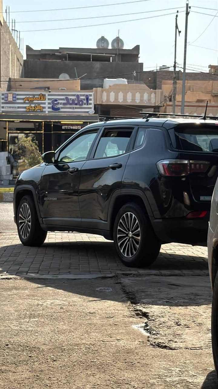 🚗 للبيع – JEEP Compass 2019 🔥
🔧 المواصفات:
• محرك 4 سلندر سعة 2.4L
• دفع ثنائي
• عدة أنظمة قيادة
• تشغيل بصمة – بصمة أبواب
• هاند بريك زر
• شاشة ديجيتال + كاميرا + حساسات
• مثبت سرعة

حادث دعامية امامية 
وشخوط في صفحة السائق

🔍 رقم الشاصي: 3C4NJCAB2KT763082

سعر 125 وبيها مجال

📍 الموقع: فلوجة –حي العسكري 
📞 للاستفسار: {***********}
