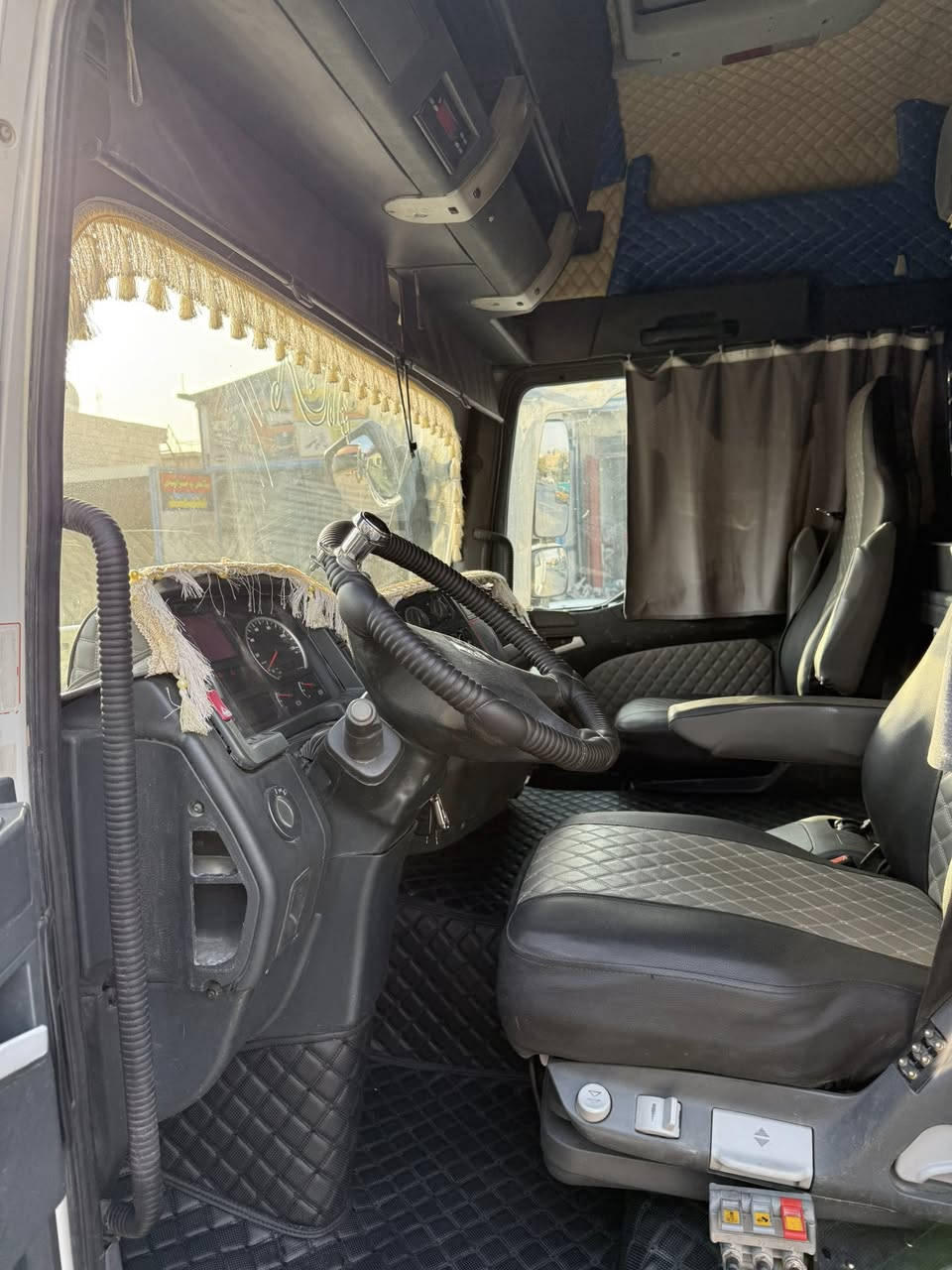 مان گە لابە سحال بۆ فرۆشتن هە مو گيانی بە شە رت  ***********
