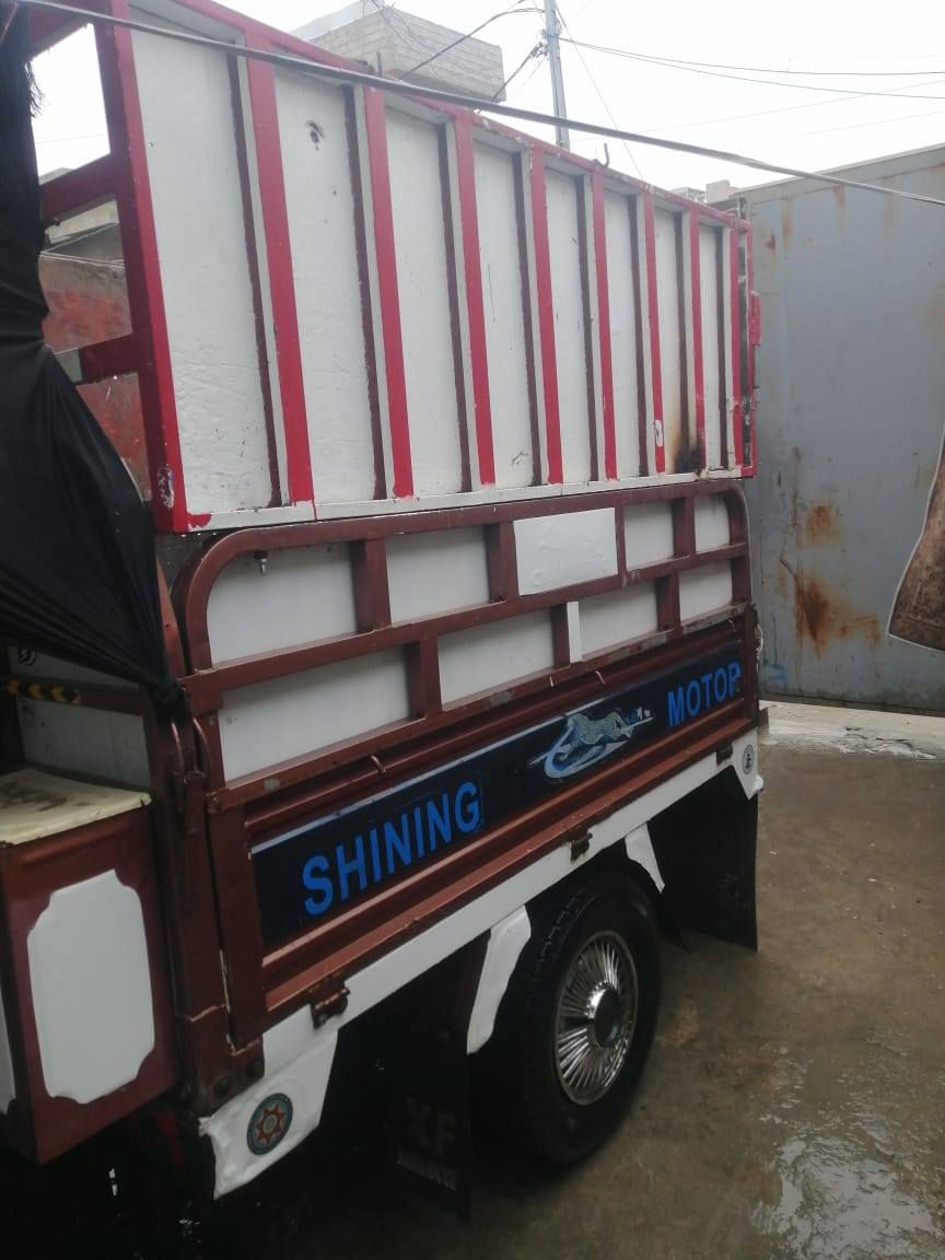 ستوته للبيع 2018 محرك 2025 السعر 1,400 بها مجال ***********
