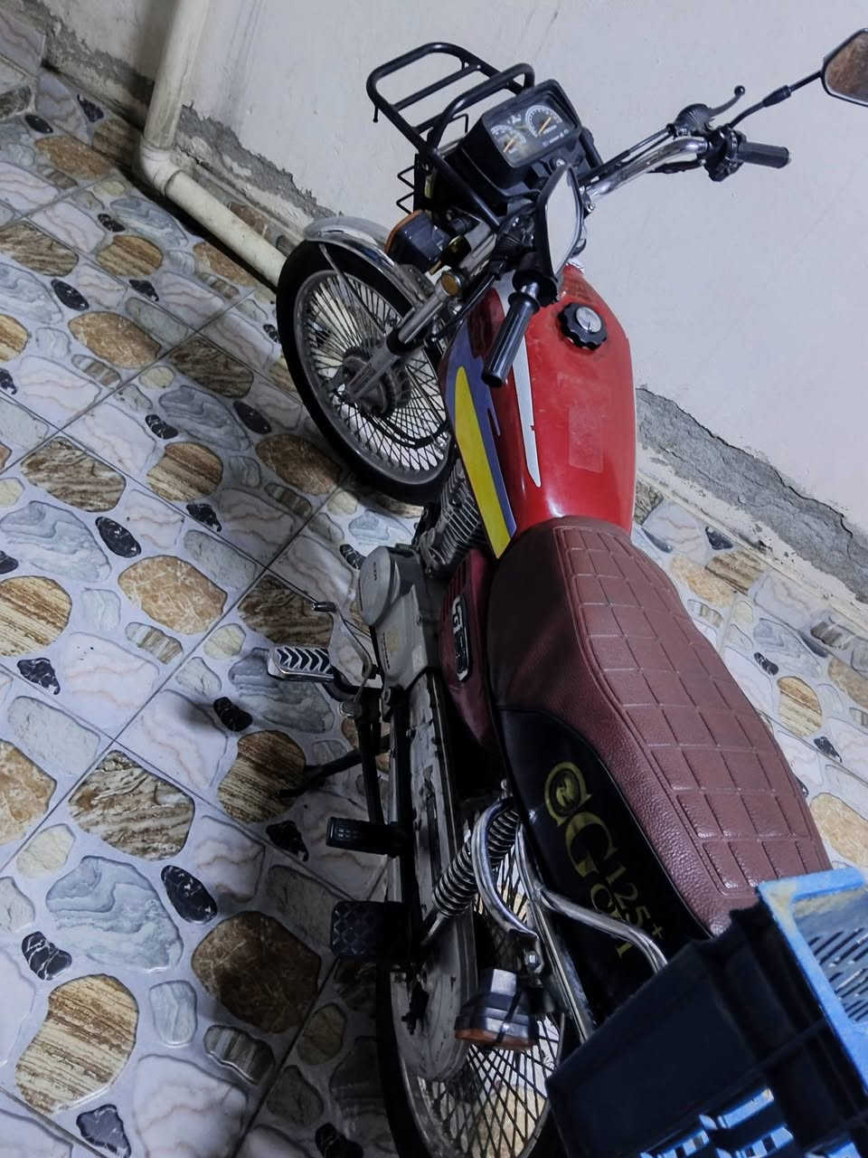 ماطور تايكر للبيع مابي اي عيب 
موديل 21
السعر600
الرقم ***********

